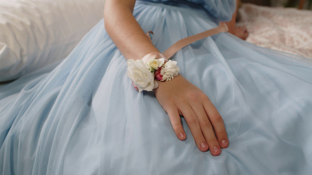 When to Order Your Custom Prom Flowers to Ensure Perfect Timely Delivery