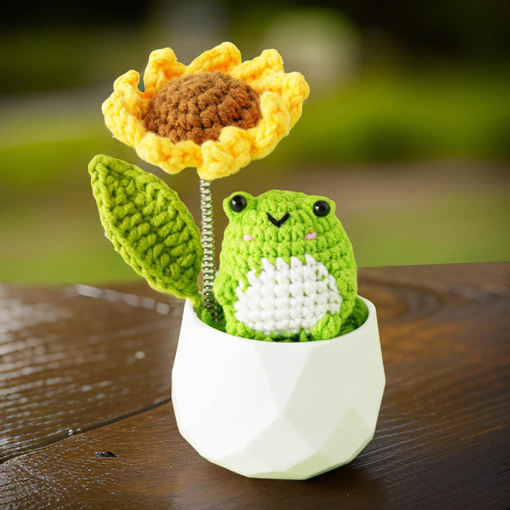 Crochet Frog and Sunflower Pot