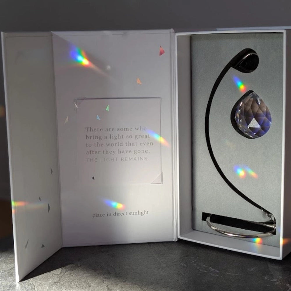 Giftbox showing the inside of Memorialight sympathy gift