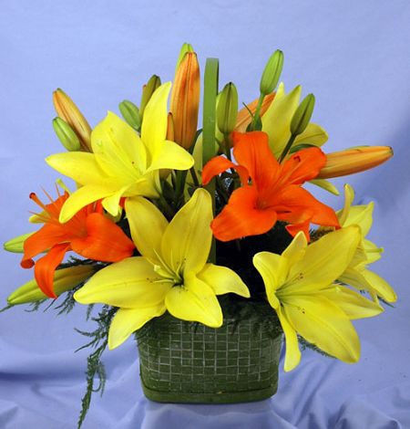 Country Lily Basket