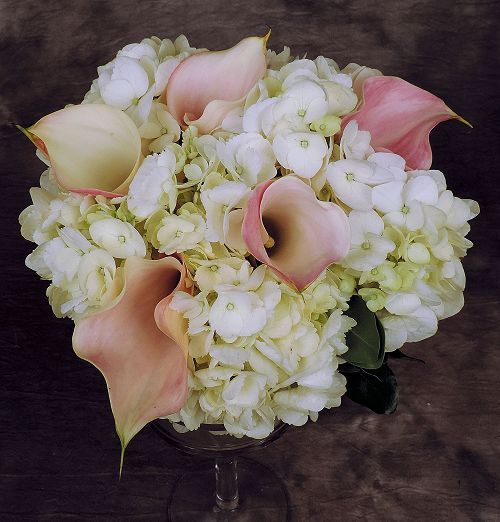 Hydrangea and calla lily clutch bouquet