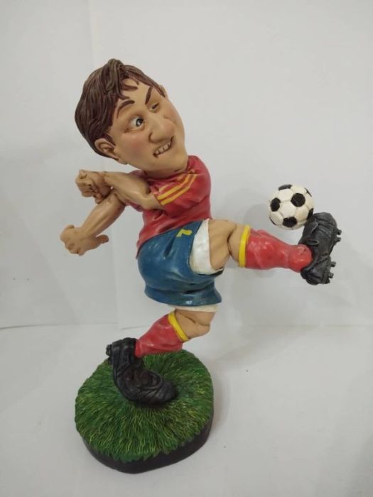 Warren Stratford Figurine- Soccer Player 